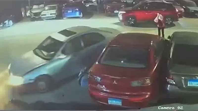 إخلاء سبيل سيدة بعد تصالح الأطراف في واقعة دهس بالمعادي