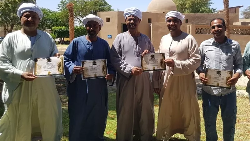 تكريم خفراء وادى الملوك بالأقصر بعد كشفهم لبلوجر أمريكى حاول الإساءة لمصر