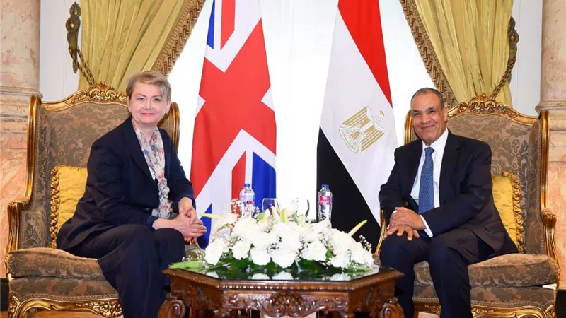 وزير الخارجية ونظيرته البريطانية يترأسان الدورة الثالثة لمجلس المشاركة