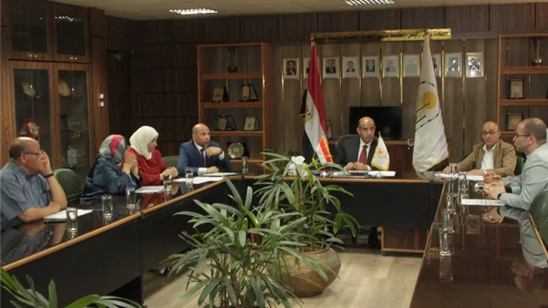 جامعة أسيوط تنجح في محو أمية أكثر من 70 ألف مواطن وتبحث تطوير آليات العمل