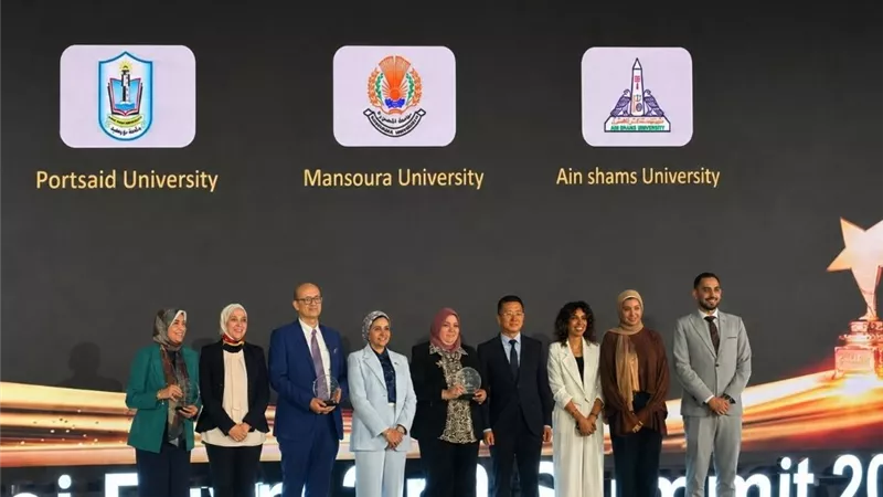 طلاب عين شمس يحققون نجاحات متميزة في برامج وشهادات هواوي الاحترافية