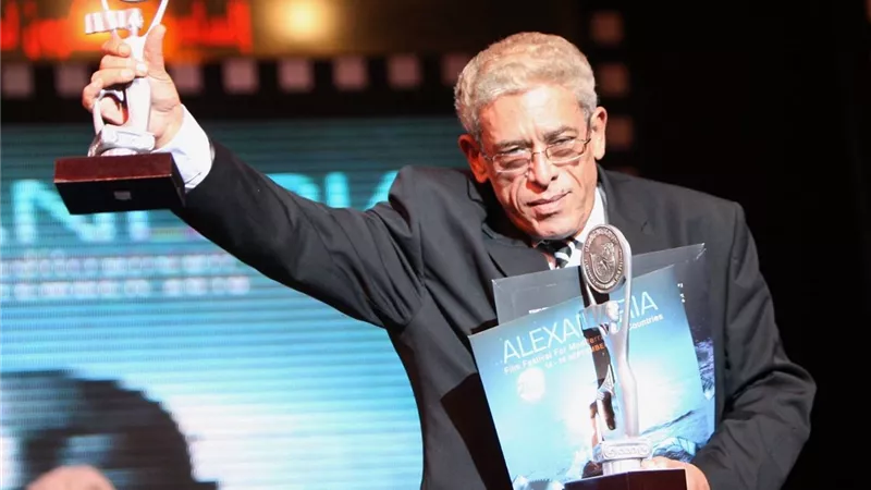 البيت الروسي وجمعية الفيلم يواصلان الاحتفاء بالمخرج داوود عبد السيد