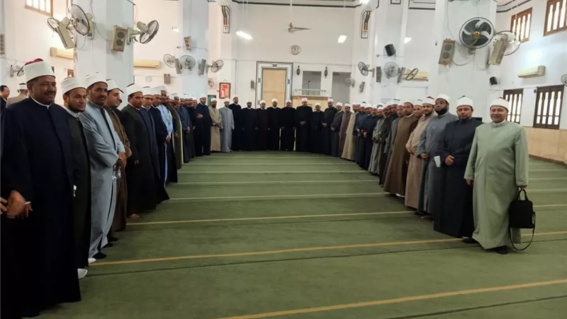 الأوقاف تُسيِّر قافلة دعوية إلى مساجد إدارتي أوقاف البساتين ومدينة نصر