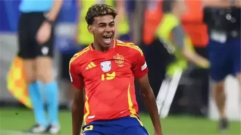 لامين يامال يقود تشكيل إسبانيا أمام البرتغال