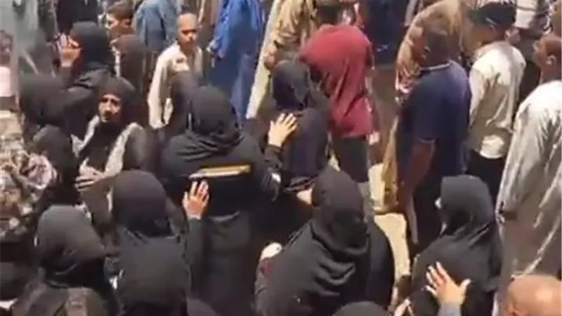 البحيرة تودع ضحايا مأساة إدكو.. تشييع جثامين الغرقى وسط انهيار الأهالي
