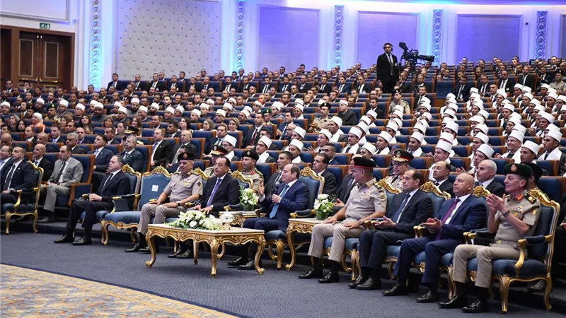 بعد توجيهات الرئيس السيسي.. كيف ترسل الأوقاف أئمتها إلى الخارج؟