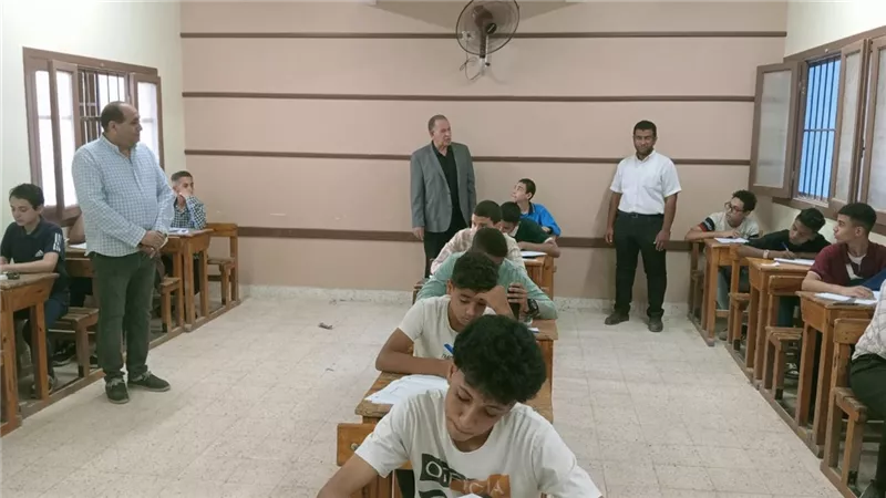 خبير تربوي يكشف أسباب تراجع نتائج طلاب المدارس الدولية في مواد الهوية