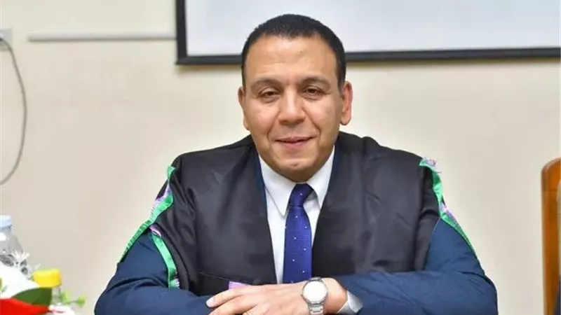 حقيقة أعمال السنة والجامعات.. خبير يوضح أبرز شائعات البكالوريا