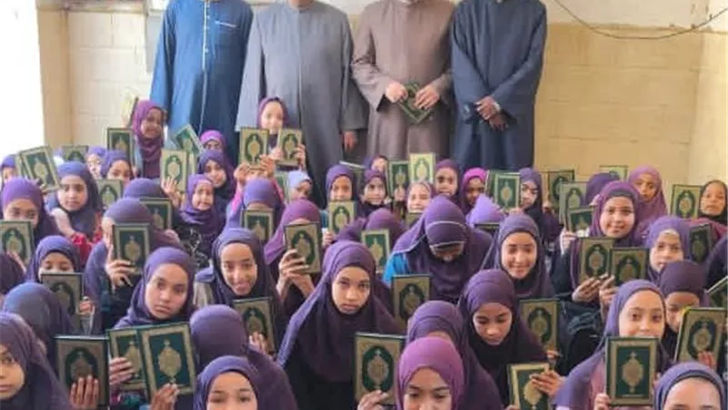 الأزهر يطلق خطة لتوزيع المصاحف على الكتاتيب بالمحافظات 