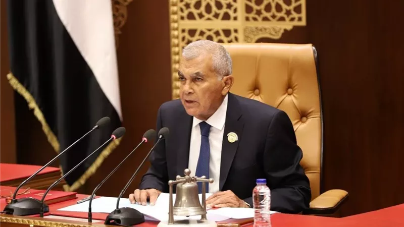 “الشيوخ” يدفع بملفات التنمية إلى الحكومة عبر تقارير وتوصيات جديدة