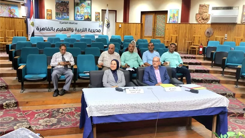مدير تعليم القاهرة تتابع انطلاق غرفة عمليات الثانوية العامة 2026