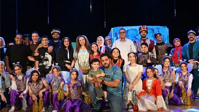 «رحلة زمردة».. مغامرة عن الصداقة والسعادة على مسرح الطفل