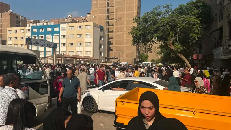 أول أيام امتحانات الثانوية العامة|شكوي وارتباك بسبب المجمعات الامتحانية 