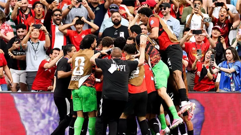 وزير الشباب والرياضة يهنئ المنتخب بعد الفوز التاريخي على نيوزيلندا