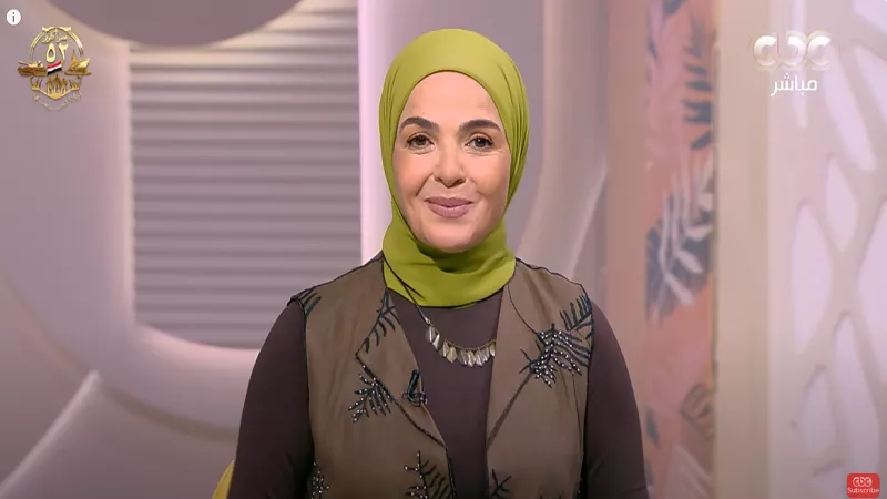 ساحر وأعماله خالدة.. منى عبدالغني: محمود عبدالعزيز أيقونة في السينما |فيديو