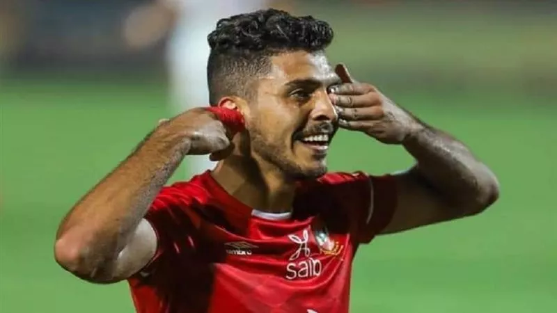 محمد شريف يعزز تقدم الأهلي أمام كهرباء الإسماعيلية بالهدف الثالث