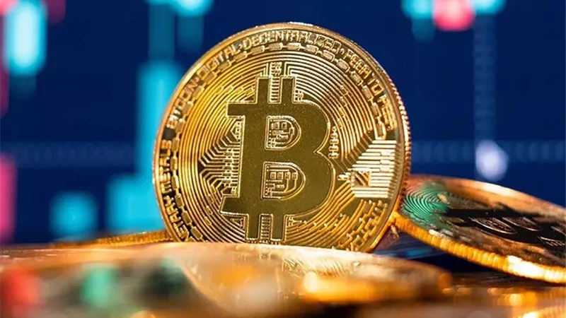 انهيار البتكوين يحذر المستثمرين ويفتح فرص استثمارية جديدة