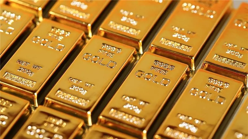 الذهب يقفز 490 جنيهًا في شهر.. إلى أين يتجه المعدن الأصفر في مصر؟