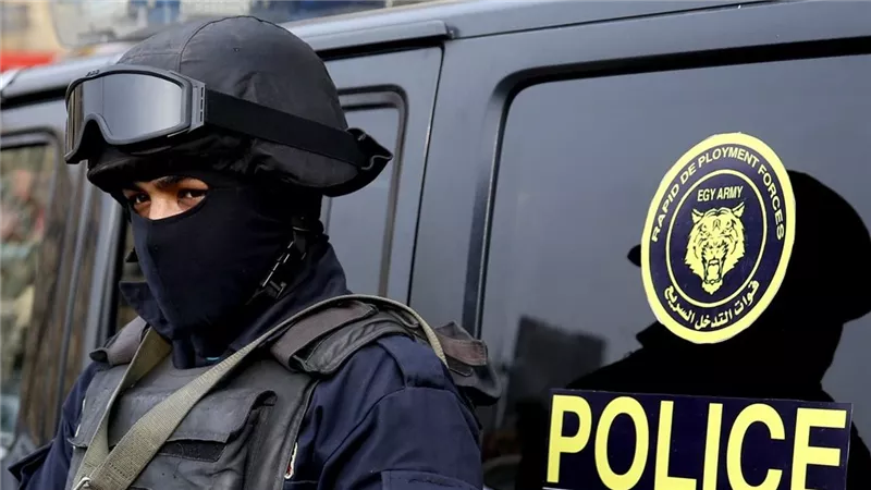 «بها 79 ألف مطبوع».. مداهمة أمنية تستهدف مطبعة دون ترخيص بعين شمس 