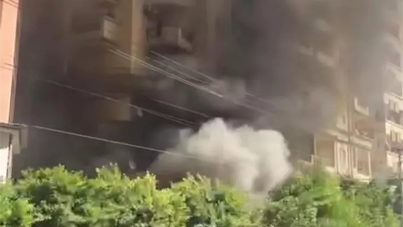 حريق يلتهم «كافيه» شهير على ترام الرمل بالإسكندرية