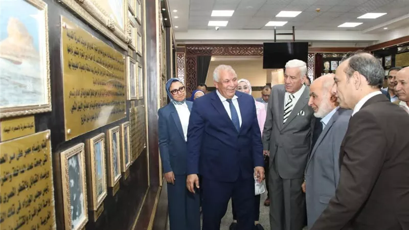 محافظ الوادي الجديد وضيوف احتفالية 