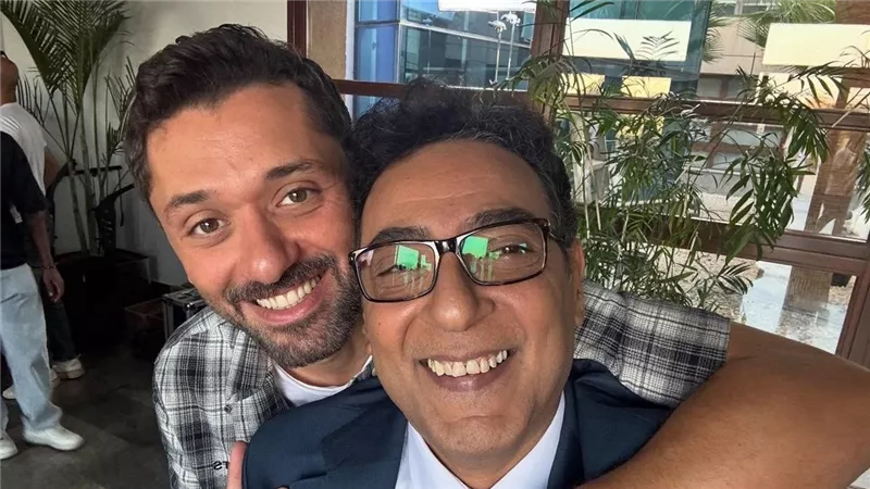 أبو قلب أبيض.. ياسر الطوبجي يشارك صورة من كواليس فيلم طلقني