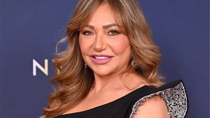 ليلى علوي تهنئ ياسمين عبد العزيز: «كل سنة وإنت أخف دم»
