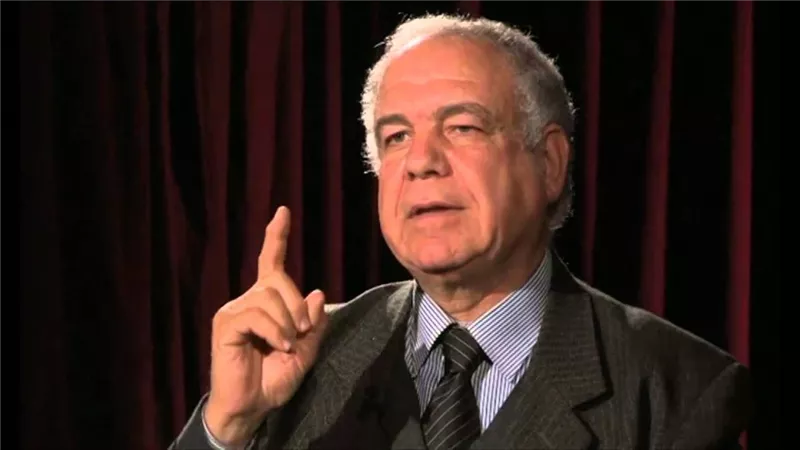 أمين الحزب الاشتراكي المصري: فرص الشباب معدومة في ظل المال السياسي