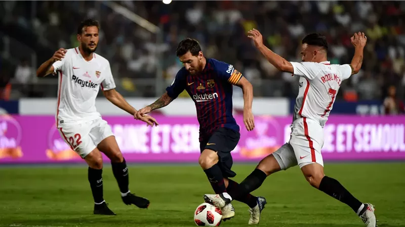 المواجهات المباشرة ترجح كفة برشلونة الليلة أمام إشبيلية بالدوري الإسباني 