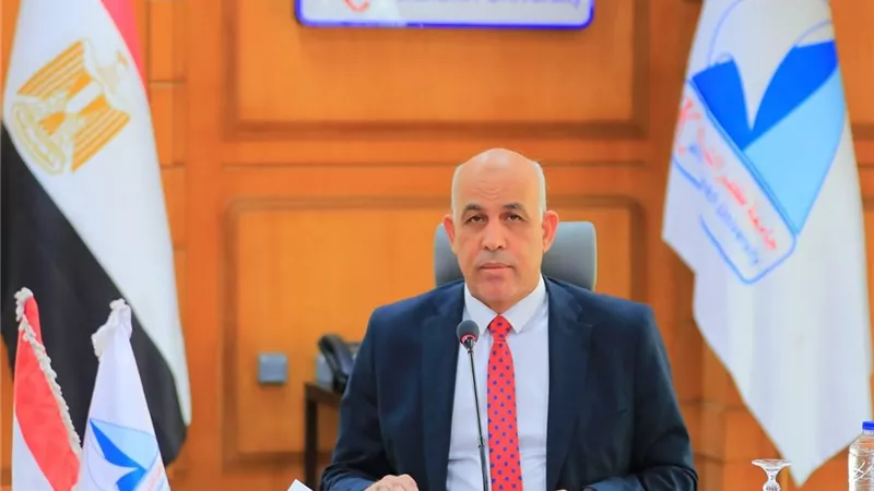 رئيس جامعة كفر الشيخ يهنئ السيسي بالذكرى الـ52 لانتصارات أكتوبر المجيدة