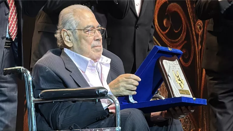 صبري عبد المنعم: تكريمي من بلدي طاقة إنسانية لا تقدر بثمن| فيديو