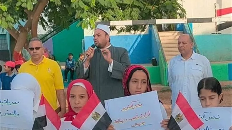 أوقاف الشرقية: تنظم قوافل خارجية احتفالاً بنصر أكتوبر بعدد من المدارس |صور