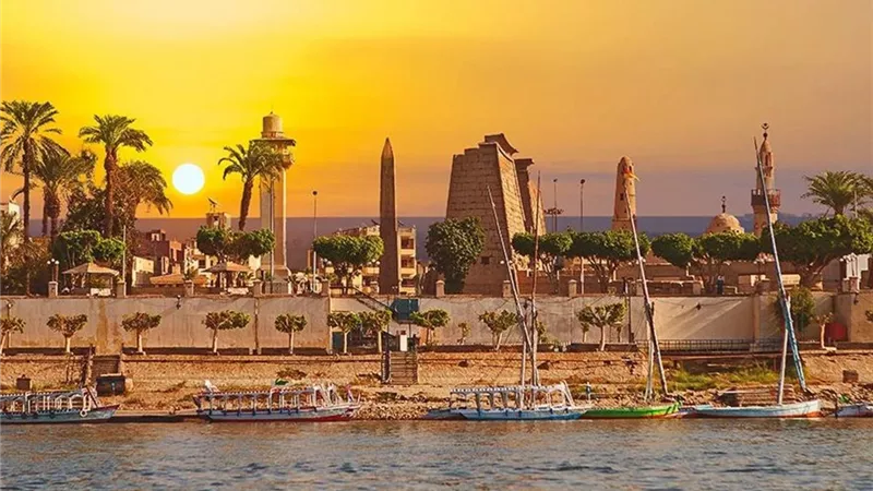 طقس اليوم في الأقصر.. رطوبة مرتفعة ودرجات الحرارة تصل لـ35 