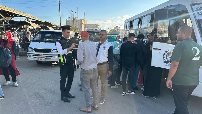 دسوق: الدفع بـ60 سيارة سرفيس وأتوبيس مجاني لنقل طلاب جامعة كفر الشيخ