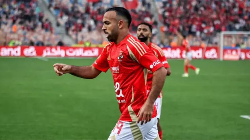 عادل عبد الرحمن: شعور قفشة بالتهميش وراء تراجع مستواه