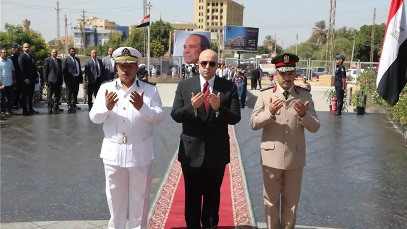 بني سويف تحيي الذكرى الـ52 لانتصارات أكتوبر بوضع إكليل من الزهور على النصب التذكاري