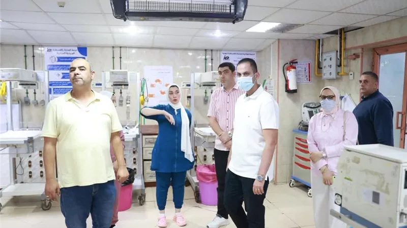 بعد جولة مفاجئة.. نائب وزير الصحة يحيل الطاقم الإداري بمستشفي كفر الشيخ العام للتحقيق 
