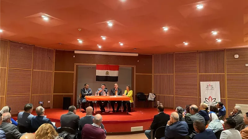 مكتب التمثيل العمالي بإيطاليا يعقد ملتقى توعويًا للعمال وأصحاب الأعمال المصريين 