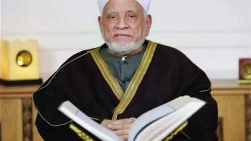أوقاف كفر الشيخ تنعى الدكتور أحمد عمر هاشم 