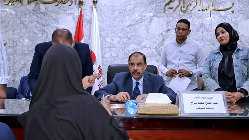 محافظ سوهاج يعقد اللقاء الجماهيري الأسبوعي للاستماع إلى شكاوى المواطنين |صور