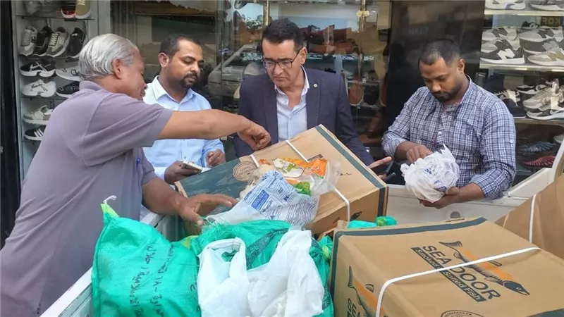 ضبط 2 ونصف طن مواد غذائية منتهية الصلاحية في الأقصر |صور
