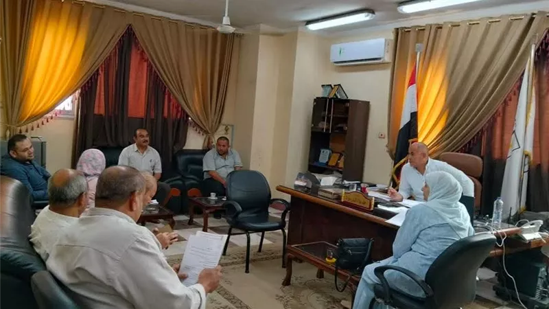 الوحدة المحلية بإهناسيا تواصل جهودها في رفع كفاءة الخدمات وتحسين المرافق العامة |صور