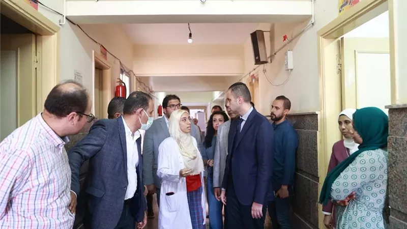 نائب وزير الصحة: تطوير عاجل لمستشفى قطور وإحالة المخالفات للتحقيق