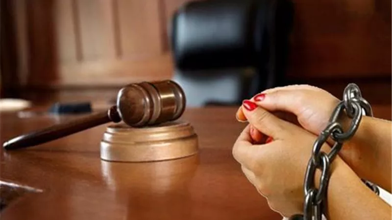 حبس سيدة لاتهامها بالاتجار فى المواد المخدرة بالبحيرة