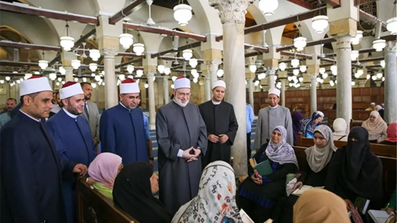 كيف تحصل على دراسة مجانية في الجامع الأزهر؟ الموعد ورابط التسجيل