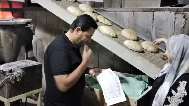 الوحدة المحلية بكفر الشيخ تشن حملات مكثفة على مخابز رغيف العيش المدعم