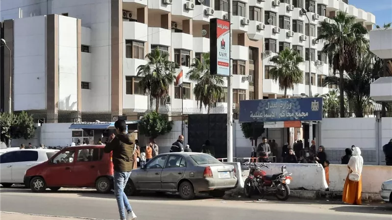انطلاق أولى أيام التقدم للانتخابات البرلمانية في أجواء هادئة بالإسماعيلية