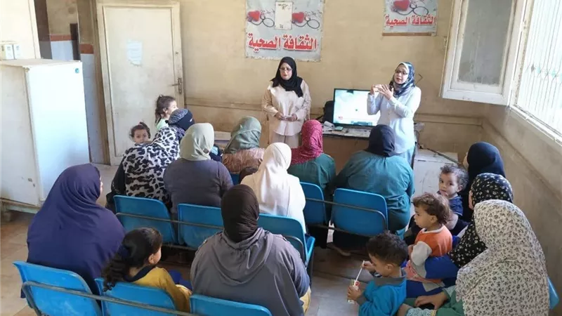 صحة المنيا: قافلة “حياة كريمة” تقدم خدماتها الطبية لأكثر من 1166 مواطن بقرية صندفا ببني مزار