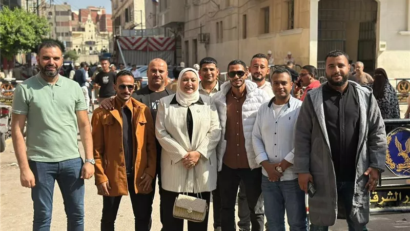 برمز الحصان.. سحر عتمان تقدم أوراق ترشحها لمجلس النواب عن دائرة بلبيس  