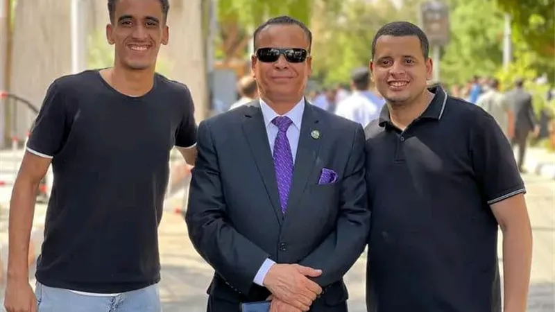 محمود عبد السلام الضبع يتقدم بأوراق ترشحه لانتخابات مجلس النواب عن دائرة مركز قنا